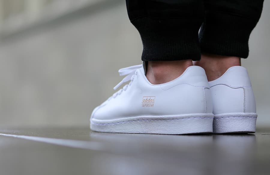 8 روش تضمین شده برای تمیز کردن کفش سفید