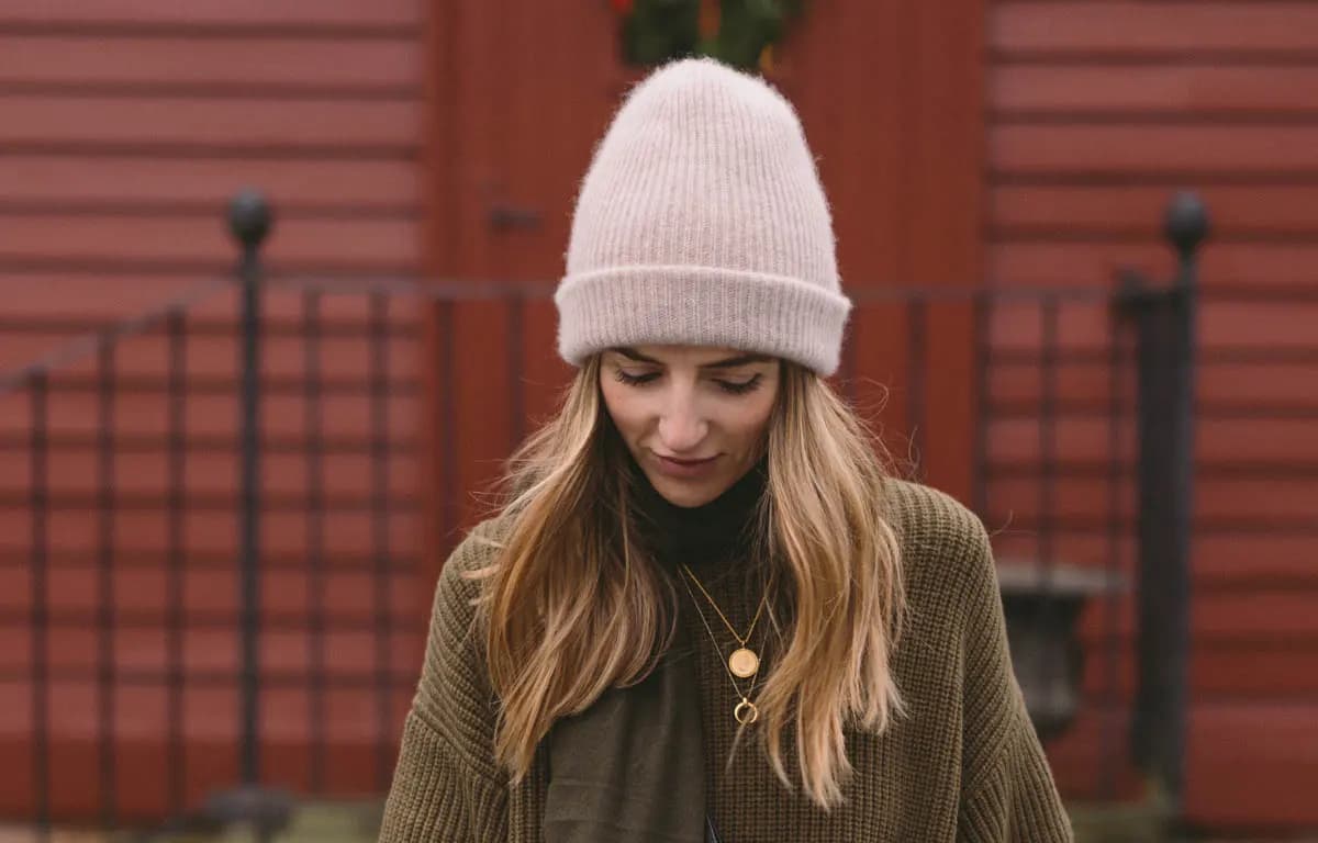 ست کردن کلاه زنانه با لباس