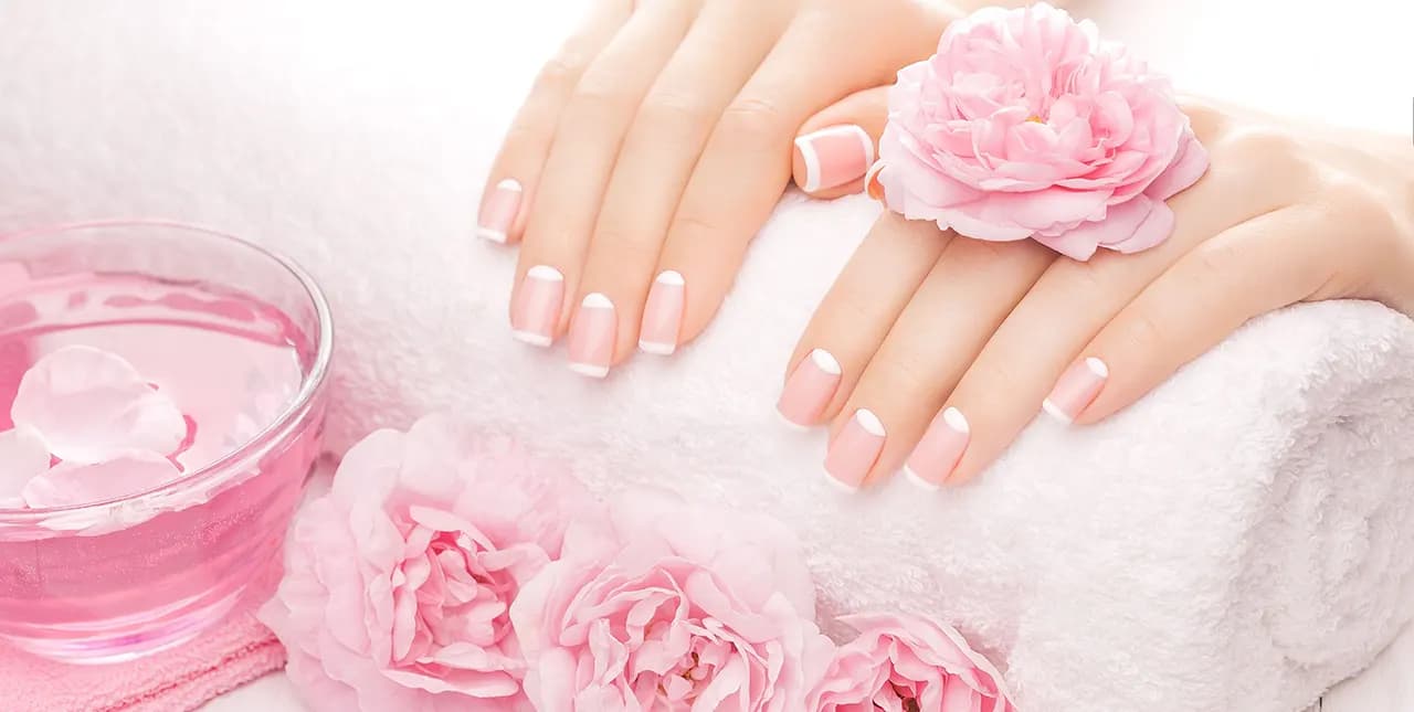 سوهان کشیدن ناخن ها