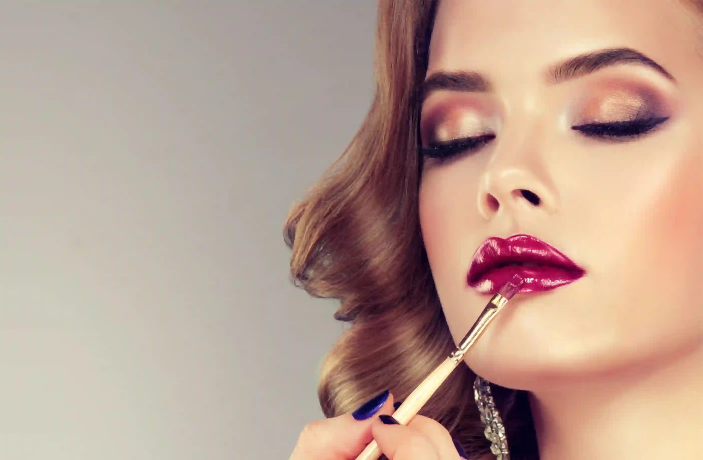 عوارض لوازم آرایشی