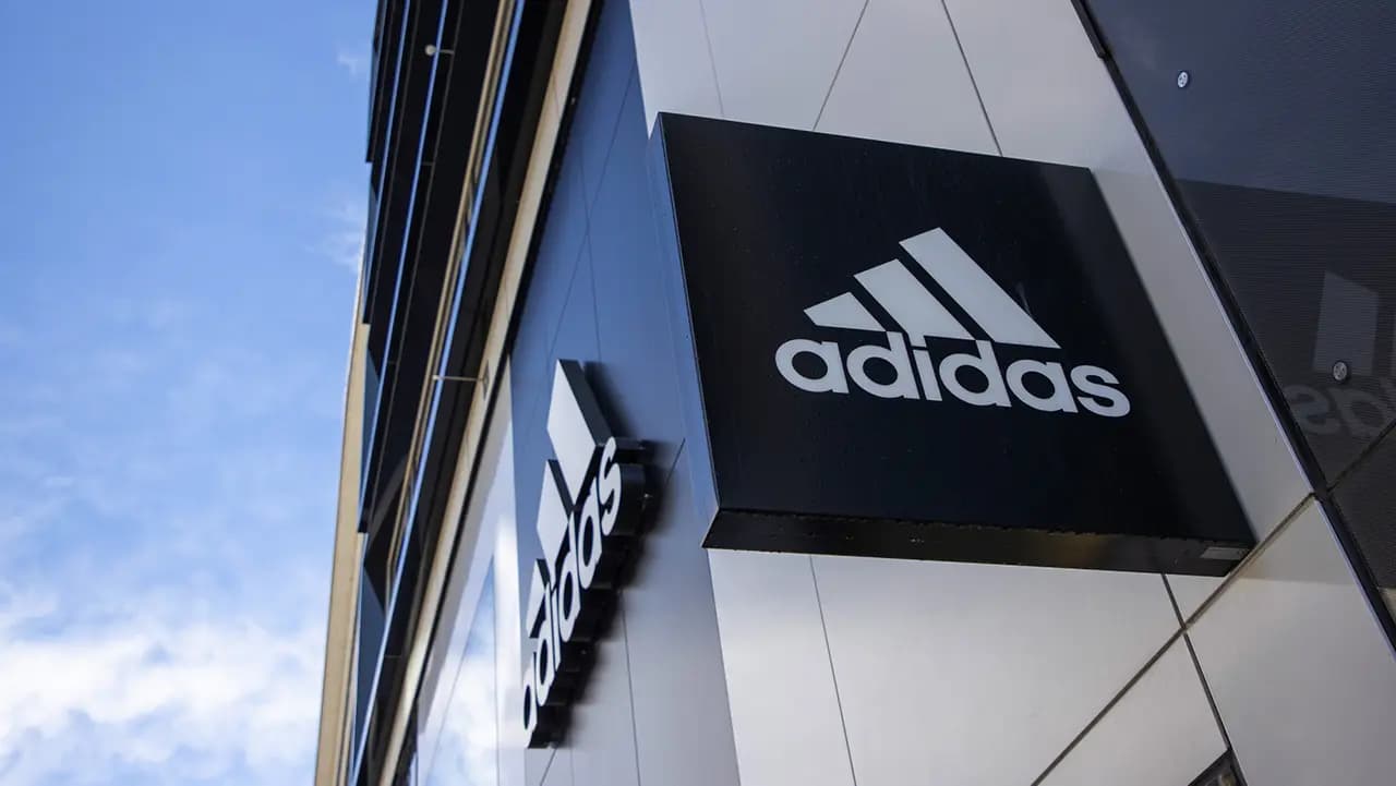 داستان برند آدیداس